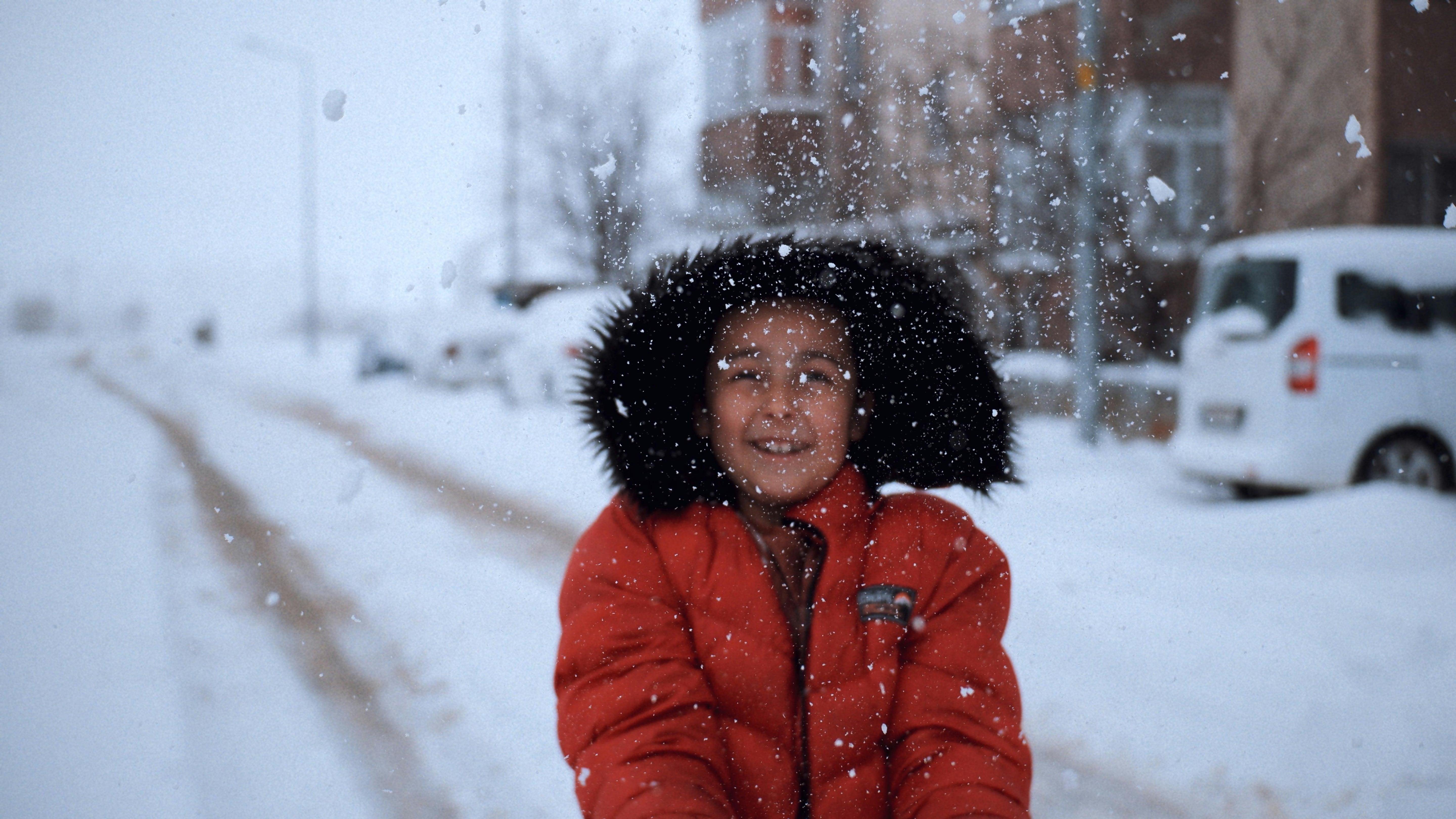 Symptoms of Childhood Trauma in Adulthood—and How to Begin Healing