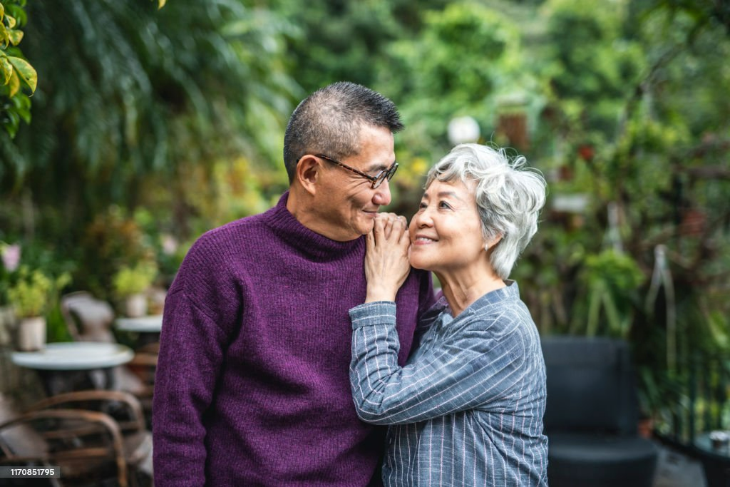 520 Confessions: “I Saw You” Means More Than “I Love You”