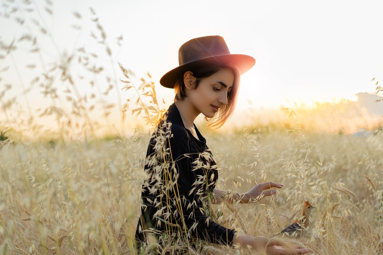 Female-Led Relationships (FLR)