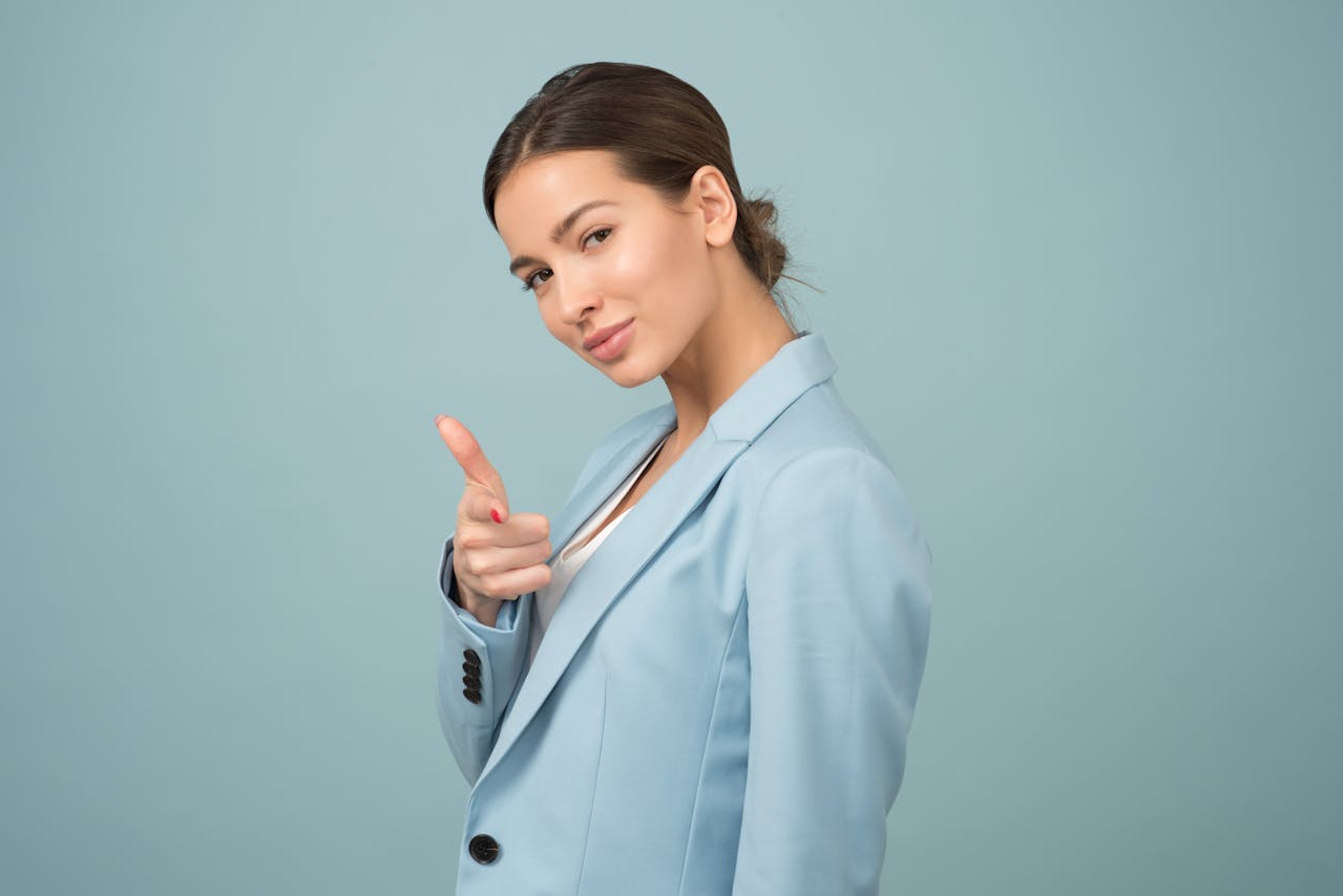 Women Notice Your Weekness Instantly in 7 Ways